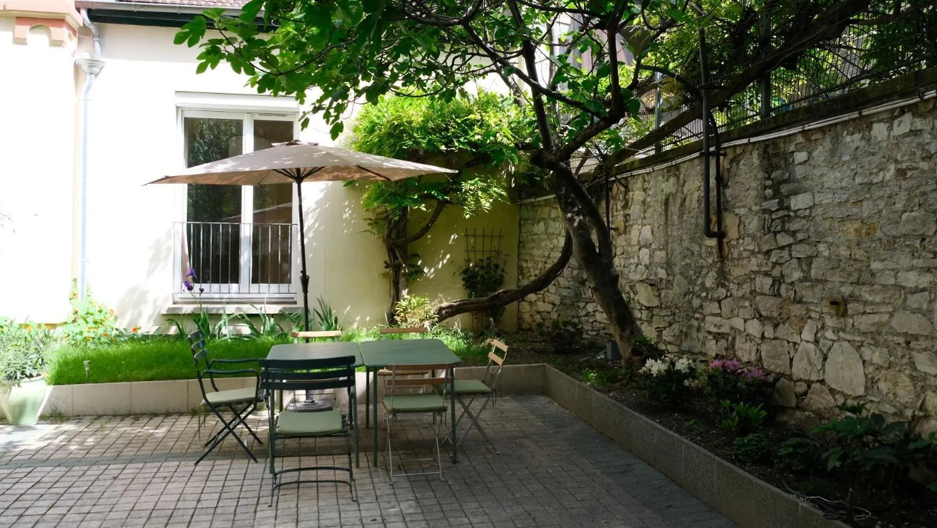 La Villa Chorier Grenoble 0*,  Francia